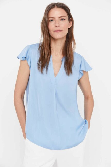 Blouse à manches volantées en satin