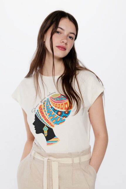 T-shirt graphique ethnique