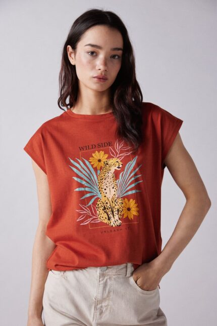 T-shirt graphique ethnique