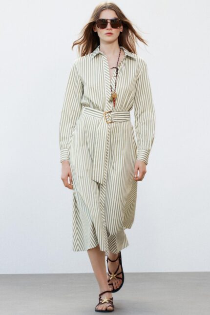 ROBE MI-LONGUE À RAYURES AVEC CEINTURE
