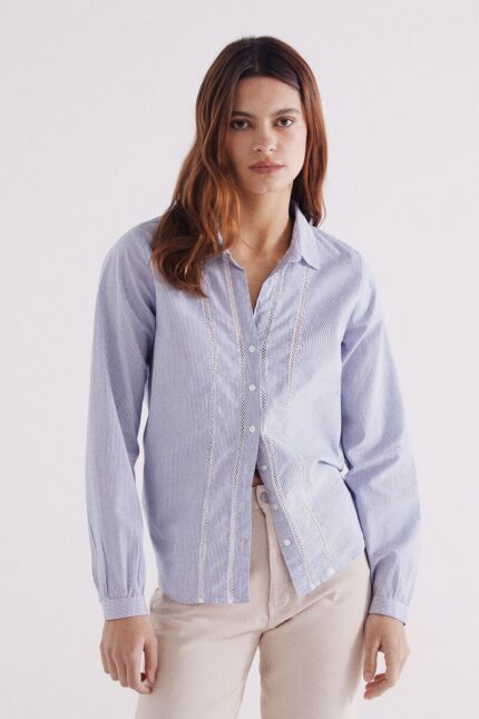 Chemise à empiècements en dentelle