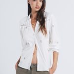 chemise brodée de dentelle