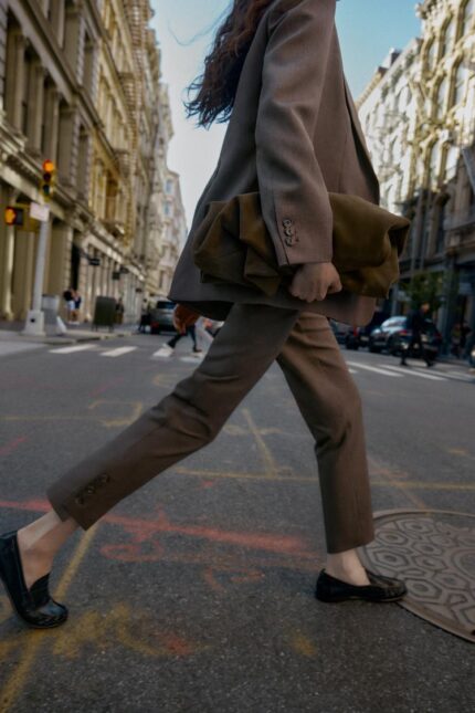 PANTALONS À OURLET BOUTONNÉ