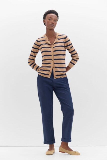 Pantalon à jambes droites avec élastique à l'arrière