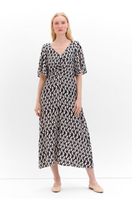 Robe imprimée avec détails froncés